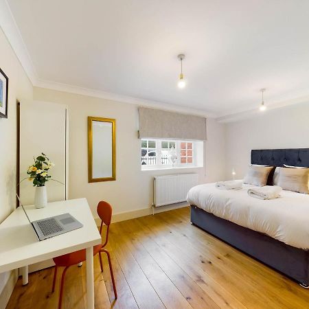 Redhill Town Centre Apartments By Livingo Exteriér fotografie